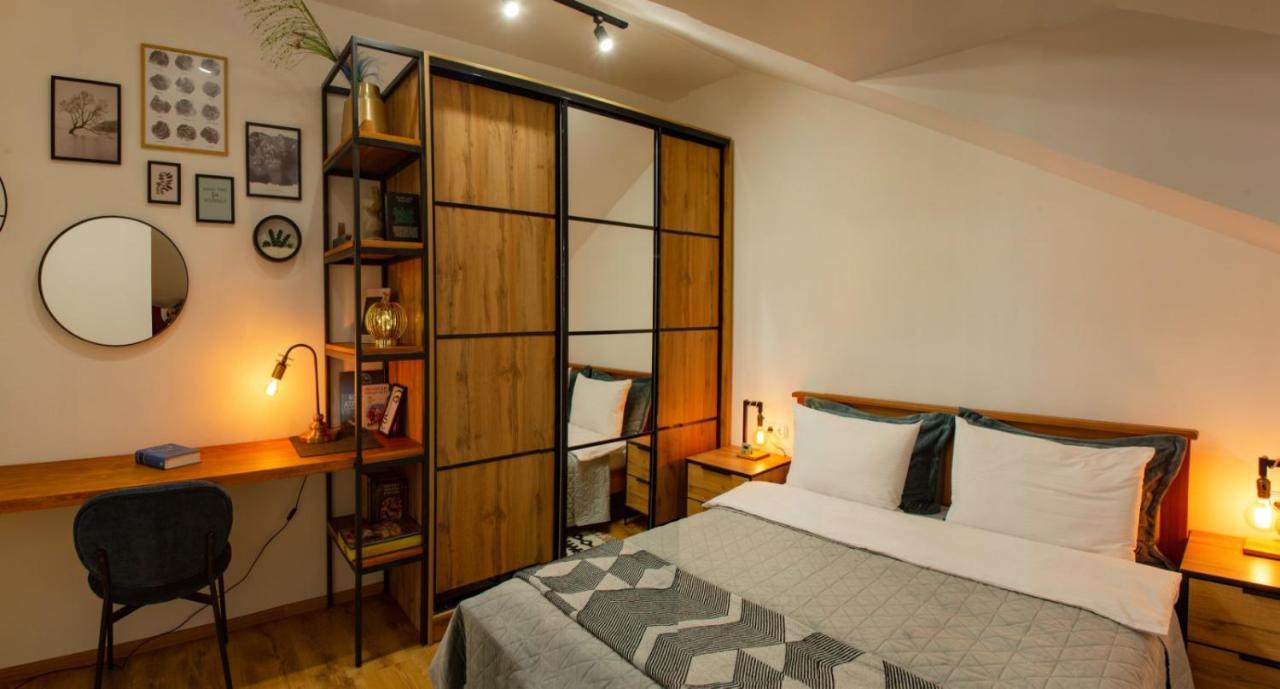 Old Town Loft Apartments Kamjanets-Podilsky Buitenkant foto